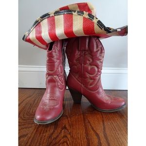 Size 8 Cowgirl Boots & One Size Cowgirl Hat